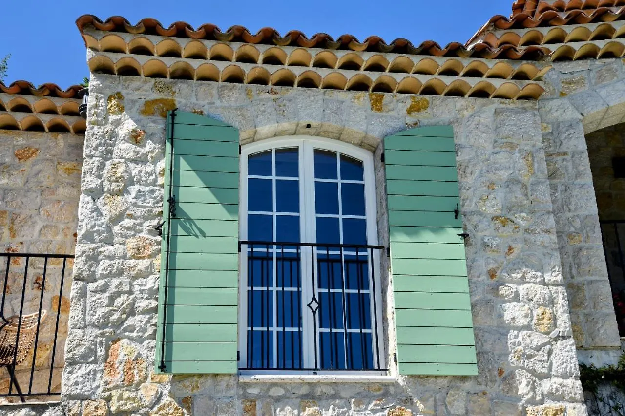 Chambre D'Hotes Cottes Callian  Bed & Breakfast